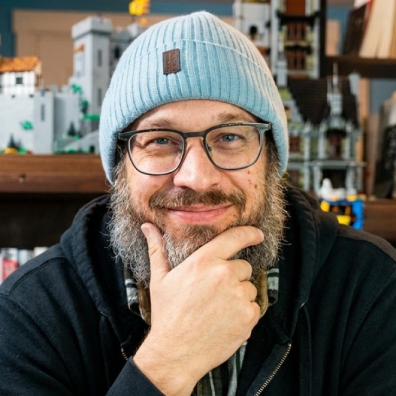 Nate B Jones headshot